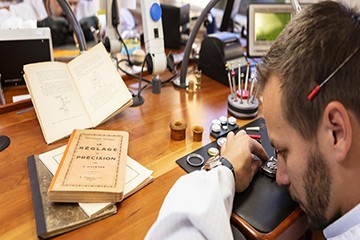 劳力士名表售后维修点郑州地址查询